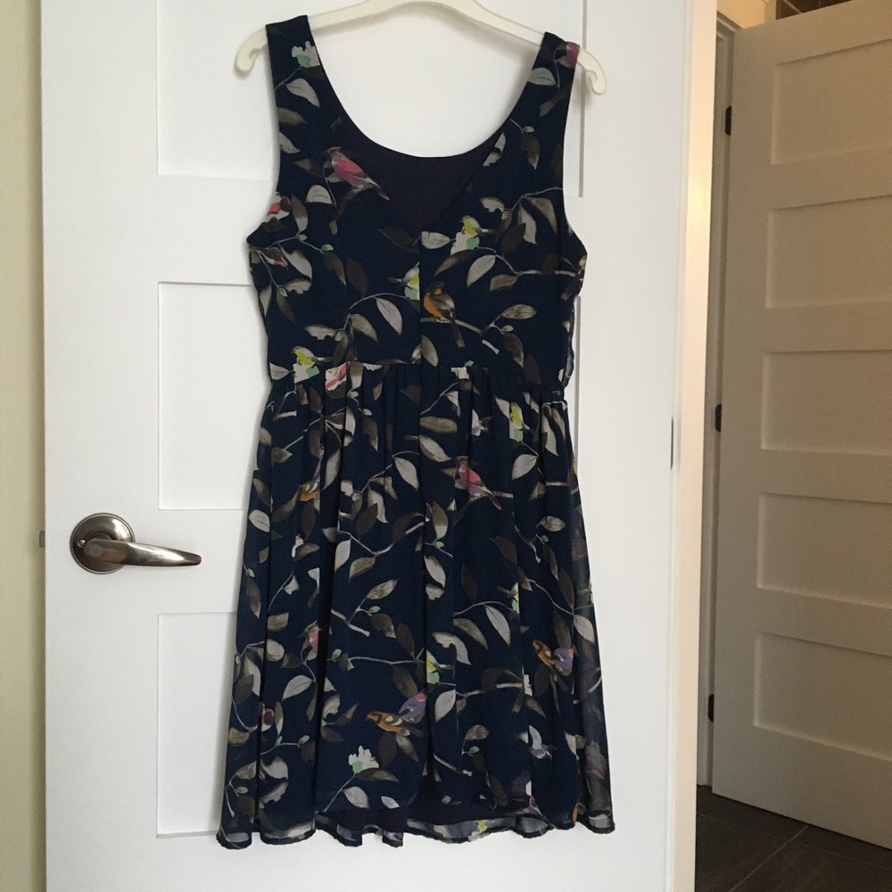 Dress - Picture 2 of 7